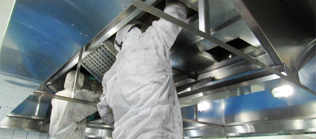 Limpieza de campanas extractoras de cocina industrial