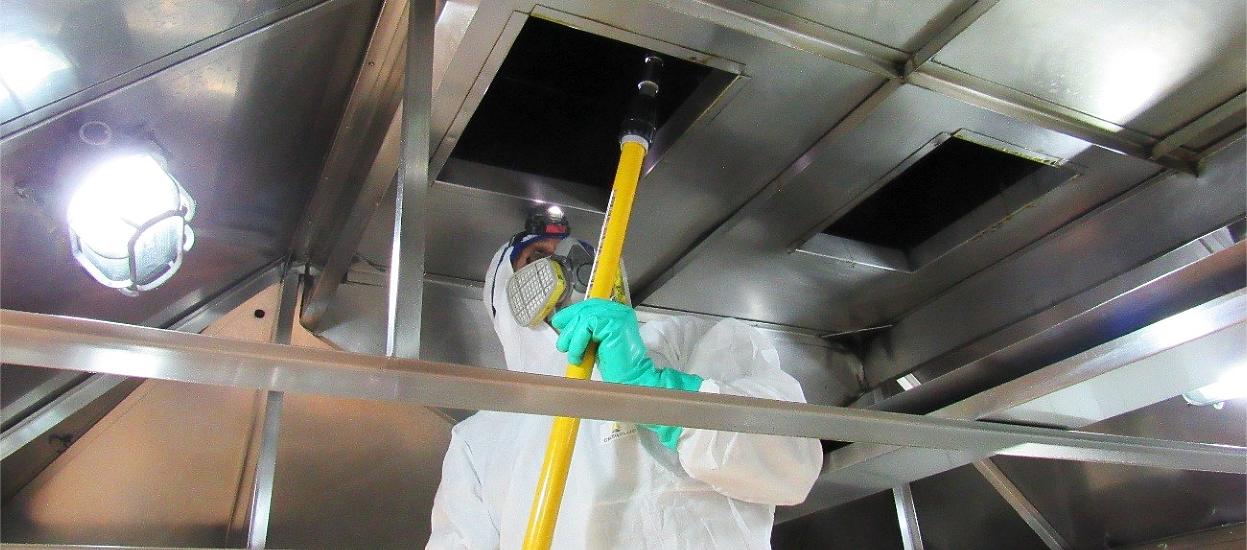 Limpieza de campanas extractoras de cocina industrial